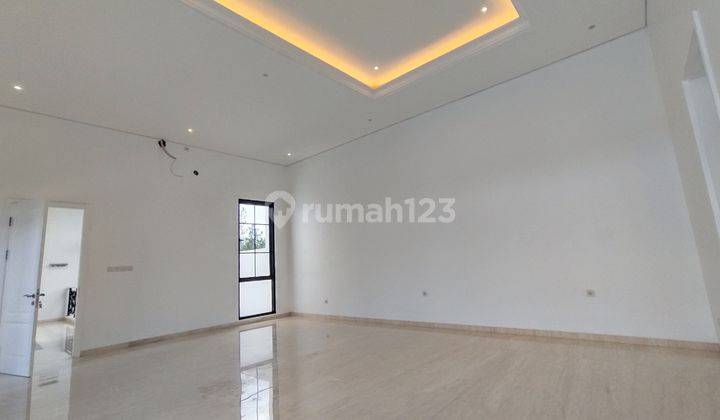 Rumah Sultan Istimewa Kawasan Paling Depan Sentul City Rumah Unfurnished Kontrakan Bagus SHM - Sertifikat Hak Milik di Sentul City 2