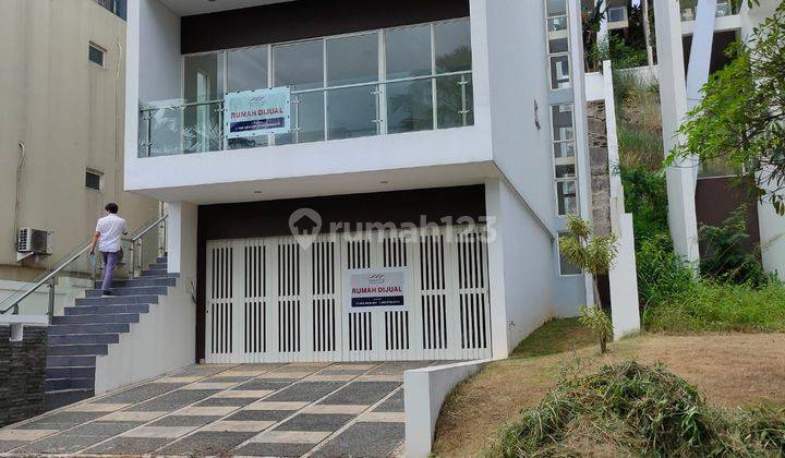 Rumah Moderen Di Jual View Green Area Rumah Semi Furnished Lainnya - PPJB, Girik, Adat, dll di Sentul City 1