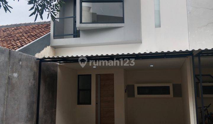 Rumah 3 Lantai SHM di Cinangka Depok Kprs SHM Dekat Tol  2