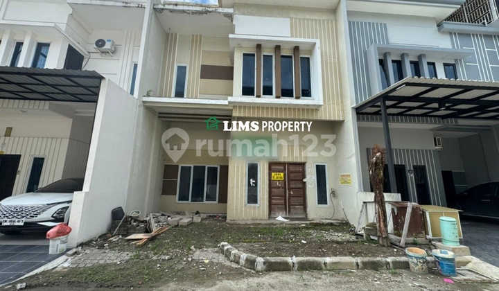 Jual Harga Spesial Paling Murah , Villa Komplek Graha Metropolitan Cluster Sophie Suite 1
