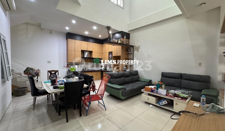 For Sale Villa / House in Cemara Asri Complex, Salak Street 2