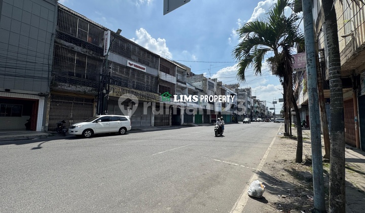 For Sale: Adjacent Shop Houses on Jl. Besar Sutomo, Prime Location in Medan City Center 2