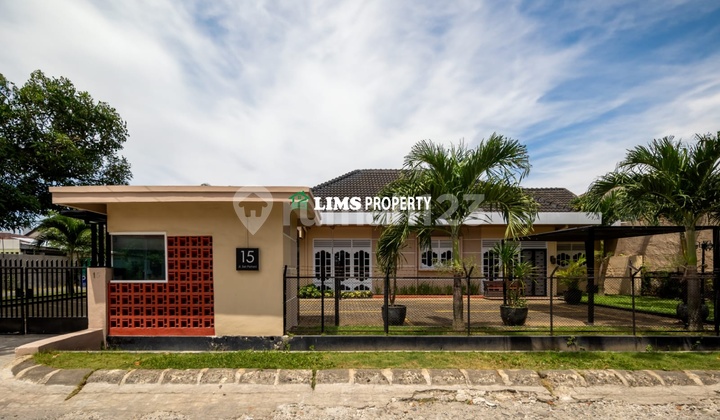 Jual Villa / Rumah 1 Lantai Mewah Sudah Fully Furnished di Jl. Sei Petani