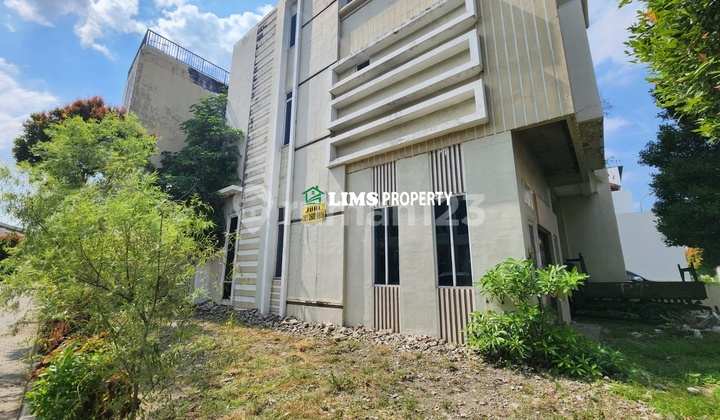 Villa Graha Metropolitan Cluster Sophie Suite  2