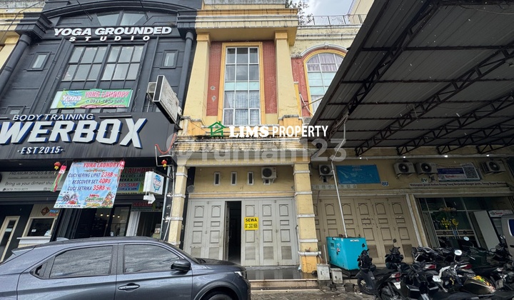 Disewakan Ruko Cemara Asri Jl.boulevard Timur , Sebelah Power Box