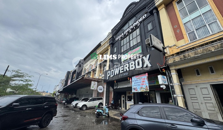 For Rent: Cemara Asri Shop House, East Boulevard Street, Next to Power Box 2