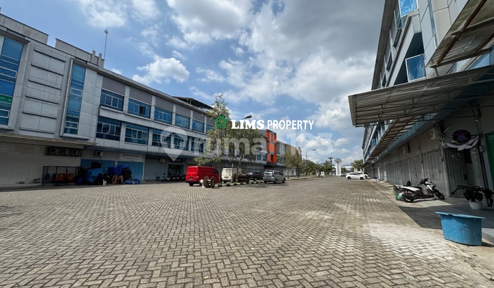 For Rent Shop House in Polonia CBD, Two Units Connected Shop House 2