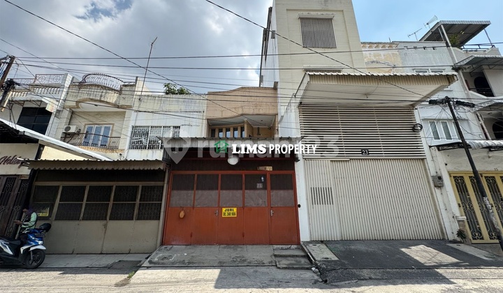 Ruko Di Jl. Banda Aceh, Pandau Hulu I, Kec. Medan Kota, Kota Medan, Sumatera Utara, Medan Area Kondisi Siap Huni Semi Furnished