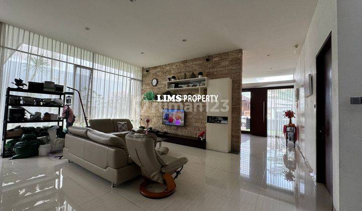 Dijual Villa Komplek Graha Metropolitan Jalan Kapten Sumarsono, Medan Helvetia Kondisinya Siap Huni Fully Furnished  2