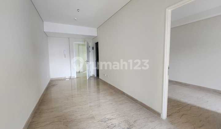 For Sale Apartment Podomoro City Tower Lincoln 10th Floor Swimming Pool View 2