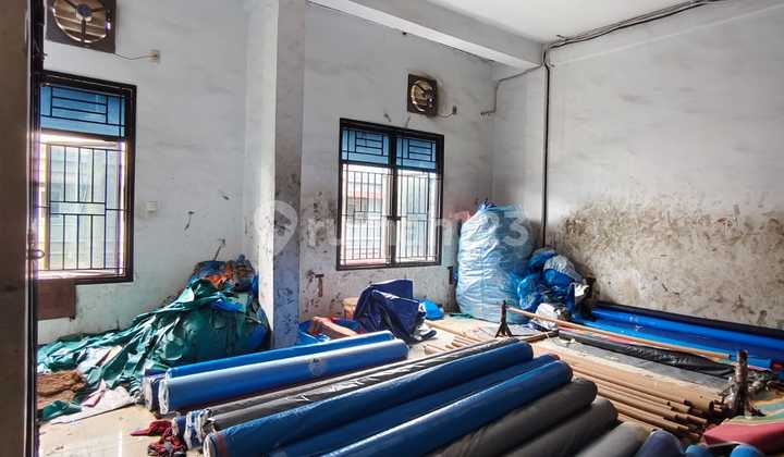 For Sale: Attached Shophouses in MMTC Complex, Move-in Ready, Already Tiled.