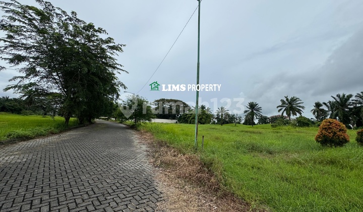 Selling the Cheapest Land Plots, in Graha Metropolitan Complex Block D, Helvetia