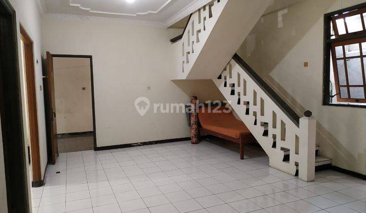 Dijual Rumah Di Mulyosari Utara Lokasi Cukup Nyaman 2