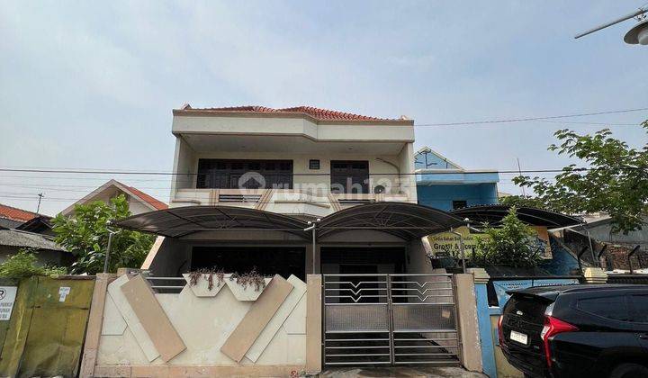 Rumah 2 Lantai Dekat Tengah Kota Cukup Strategis Dan Bagus  1