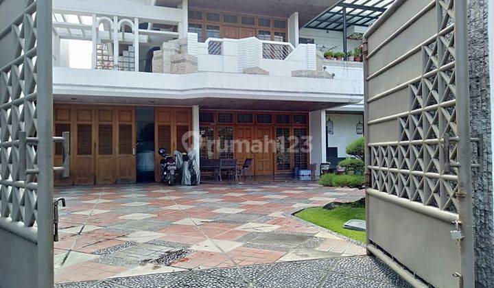 Dijual Rumah Mewah Di Tengah Kota Jalan Cempaka Cukup Strategis 2