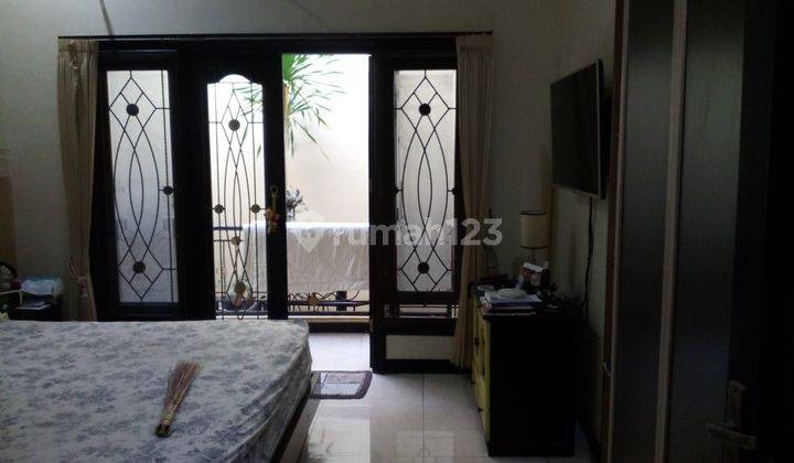 Dijual Rumah Bagus Semi Furnished Di Sutorejo Selatan 1