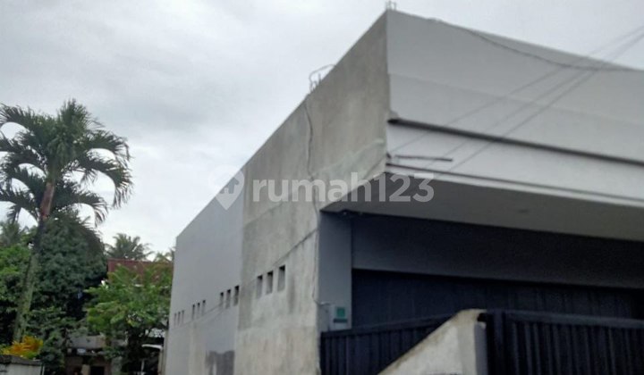 Ready-to-Occupy Office House in Sukaraja Near Pasteur Toll, Bandung City 2