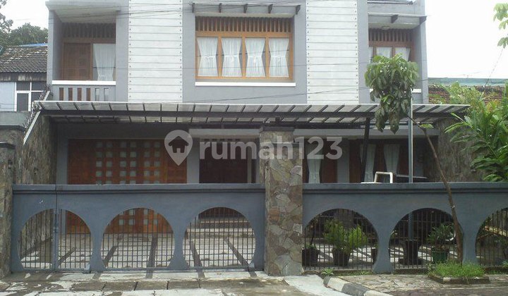 Rumah Mainroad Luas Mewah Sayap Burangrang Siap Huni