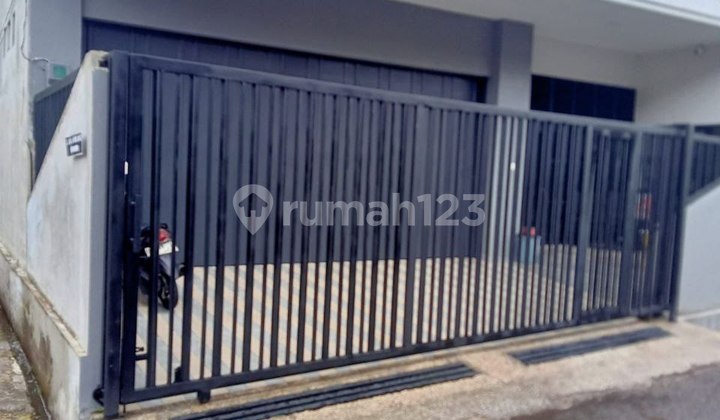 Ready-to-Occupy Office House in Sukaraja Near Pasteur Toll, Bandung City