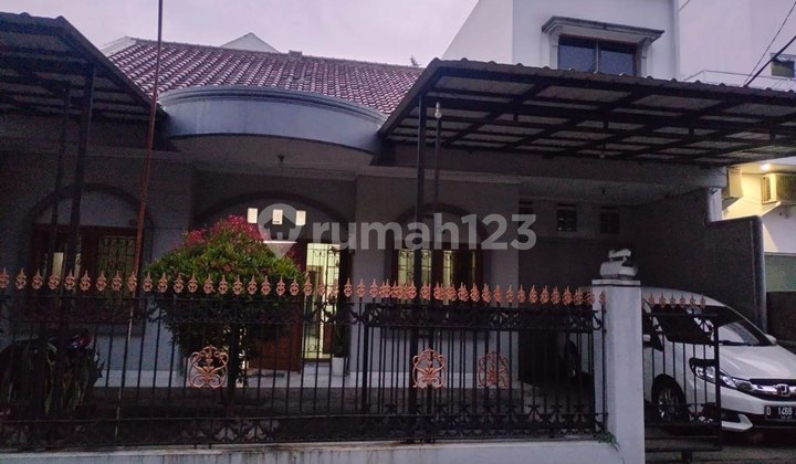 Comfortable House Ready to Occupy in Burangrang Area, Central Bandung