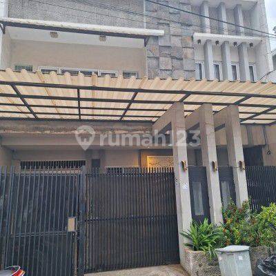 Dijual Cepat ! Rumah Di Petojo Jakarta Pusat Harus Terjual ! 1