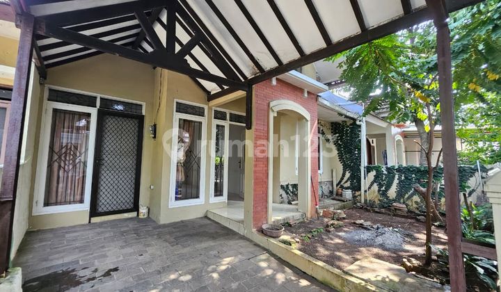 House in the Limus Pratama Complex, Cileungsi, Bogor 1