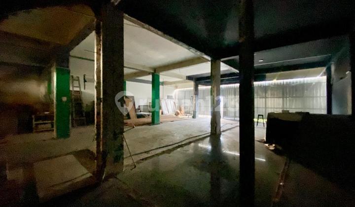 Large Commercial Space {exbar} For Rent In Dewisri Seminyak