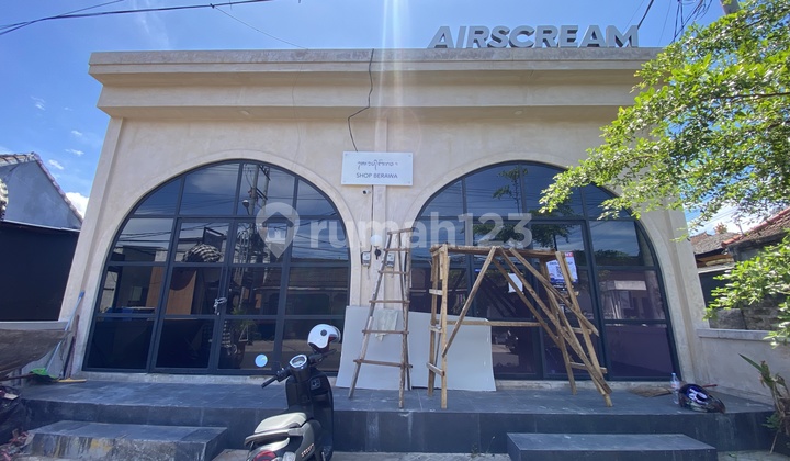 Commercial Shop For Rent On Berawa Beach Street Canggu