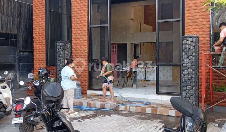 Commercial Building for Lease on Jl Utama Petitenget Commercial Building for Lease on Jl Utama Petitenget