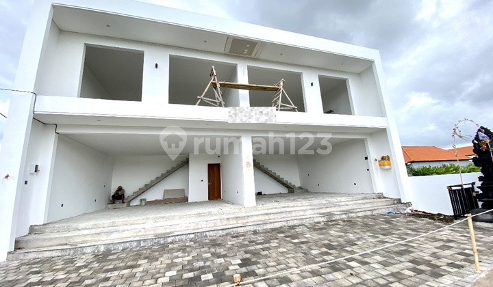 Two Storey Commercial Space For Rent In Canggu