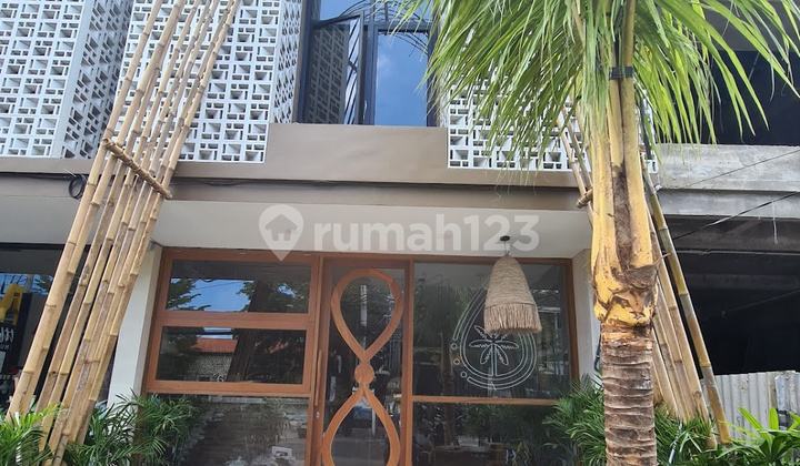 Two Storey Commercial Space For Rent In Jl Pantai Berawa Tibubeneng