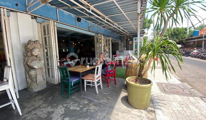Commercial Space for Rent at the Beachside of Doublesix Seminyak