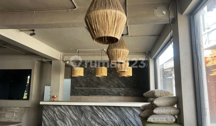 Overcontract Exresto In Padanglindjong Canggu