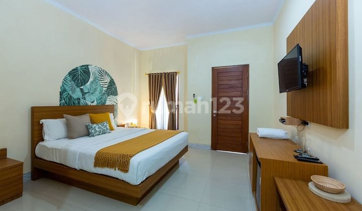 10 Rooms Guesthouse For Lease Near Cafe Del Mar Canggu