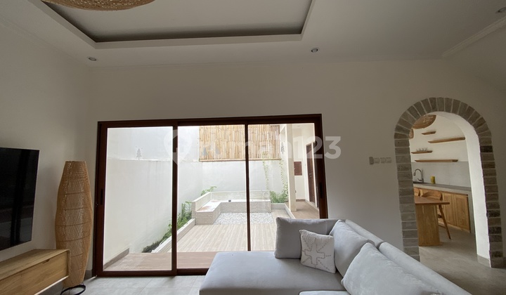 One Get System House For Rent In Sunsetroad Seminyak 2