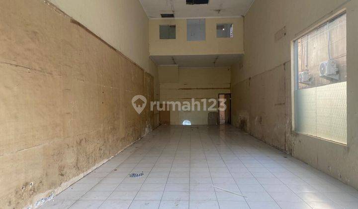 Commercial Shop For Rent Di Jl Raya Seminyak 1