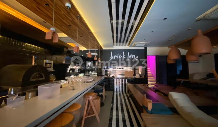 Commercial Space for Restaurant and Bar Available for Lease in Batu Bolong, Canggu Commercial Space for Restaurant and Bar Available for Lease in Batu Bolong, Canggu