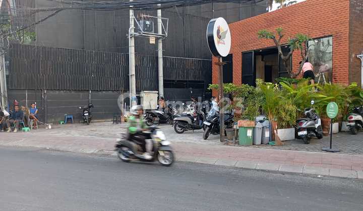 Commercial Building for Lease on Jl Utama Petitenget Commercial Building for Lease on Jl Utama Petitenget