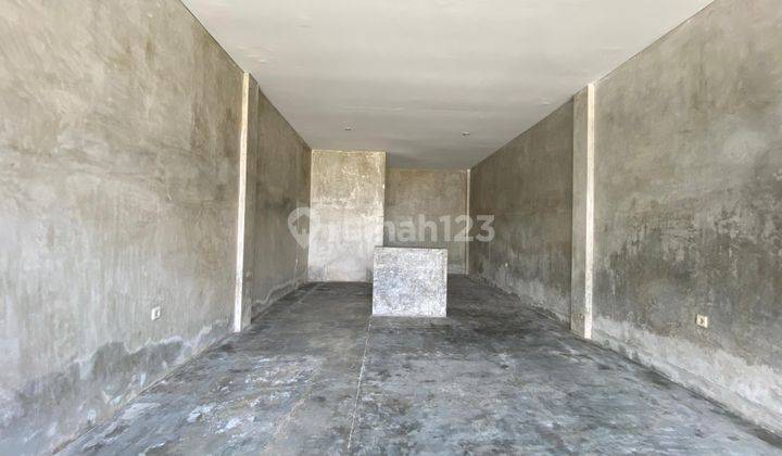Commercial Space Near Beach In Batu Bolong Canggu 1