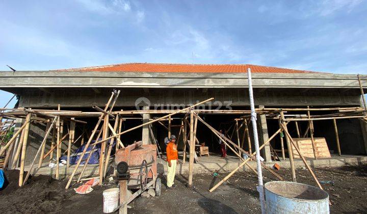 Commercial Space / Shop For Rent Near Jl Raya Batu Bolong Canggu 1