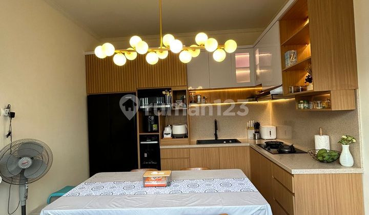 For Rent 4-Bedroom House Inside a Housing Complex in Seminyak 2