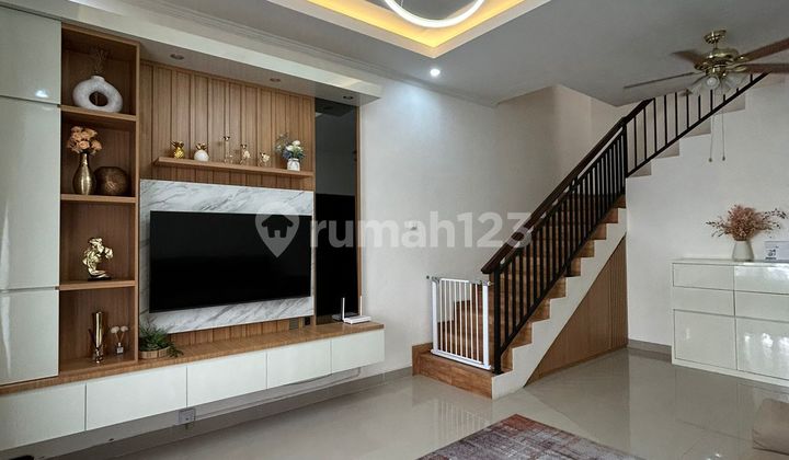 Disewakan Rumah 4 Kamar Di Dalam Komplek Perumahan Di Seminyak