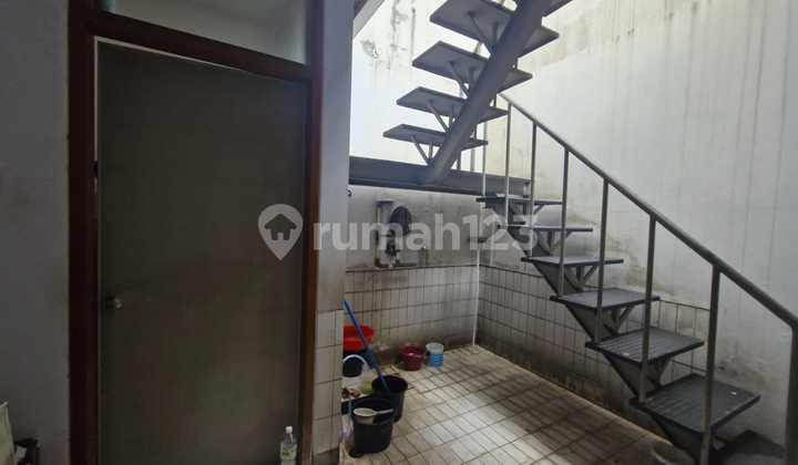 Good Residential House Hook Position in Puri Indah 2