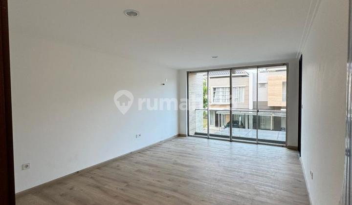 Dijual Cepat Rumah Cantikkk Siap Huni Dan Harga Sangat Bagus Golf Island 