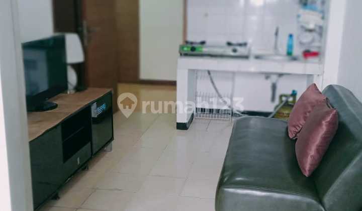 rent apt greenparkview semi furnished 2 br