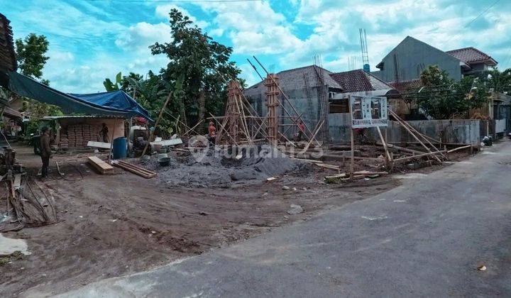 Rumah Jogja Dekat Kampus Ugm Al Azhar Mall Jcm Tugu Jogja Halaman Luas 1