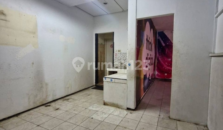 Di Sewakan Ruko Luas Di Cawang Cocok Untuk Restoran/kantor Parkir Luas 2