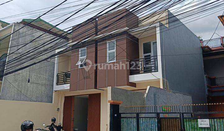 Disewakan Ruko Lokasi Strategis Di Johar Baru 2