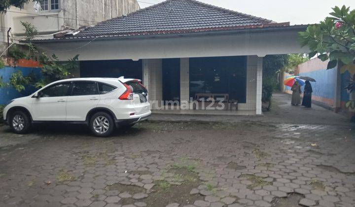 Dijual Rumah Tengah Kota Tepi Jalan Raya Sleman 2