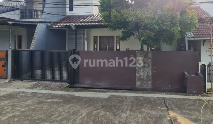 Rumah dijual Murah 1,5 Lantai Jatibening Bekasi dekat LRT Cikunir 1